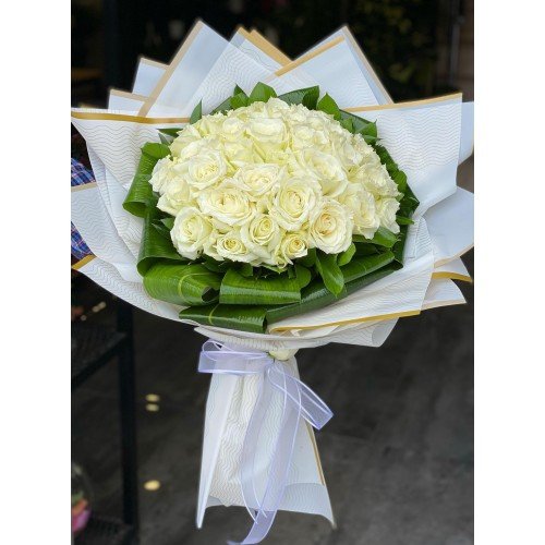 Masumiyetin zerafeti 41 Beyaz Gül İsteme Buketi Masumiyetin zerafeti 41 Beyaz Gül İsteme Buketi