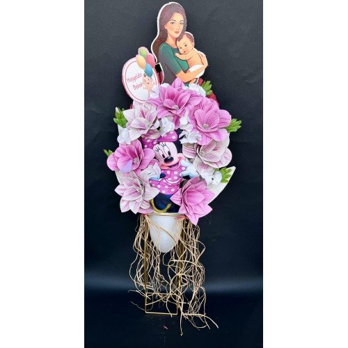 Benzersiz Tasarım Sehpalı ve Anne Kızlı Figürlü Kız Bebekli Yapay Çiçek